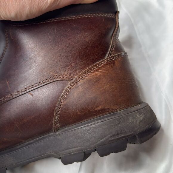 Ugg Stenton Chestnut Shearling Boots. Size 9. - Picture 14 of 14